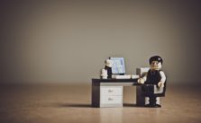 Cómo saber si estás en un ambiente laboral tóxico y cómo gestionarlo